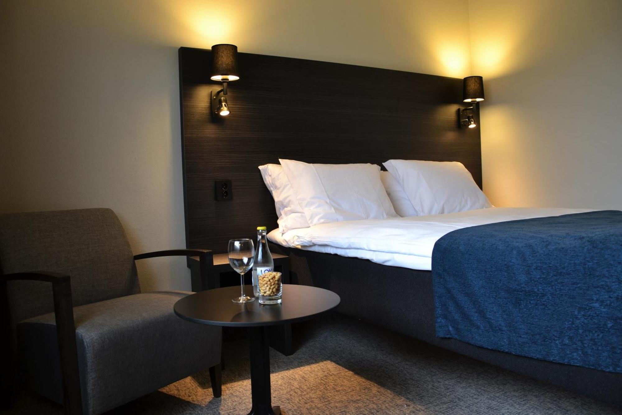 Best Western Hotel Scheele Köping Exterior foto
